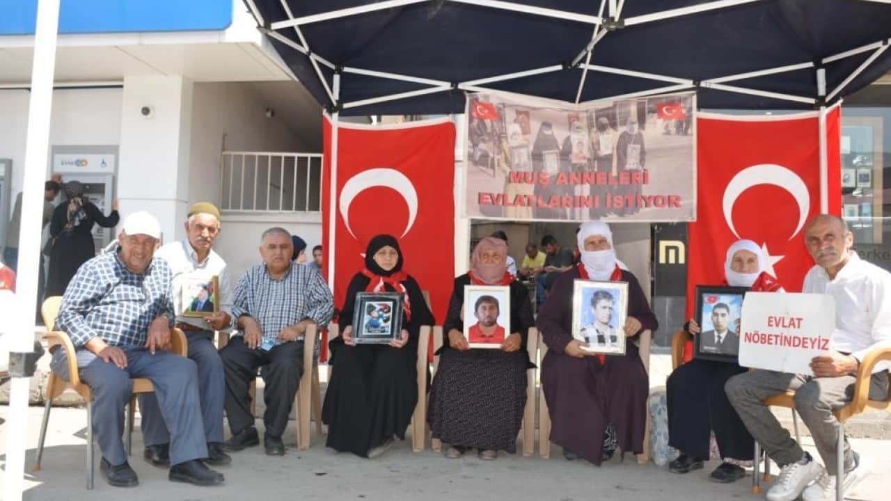 Foto - Çerçeve yasa sonrası yeni umut Evlat nöbetinde gözler kulaklar gelecek haberde