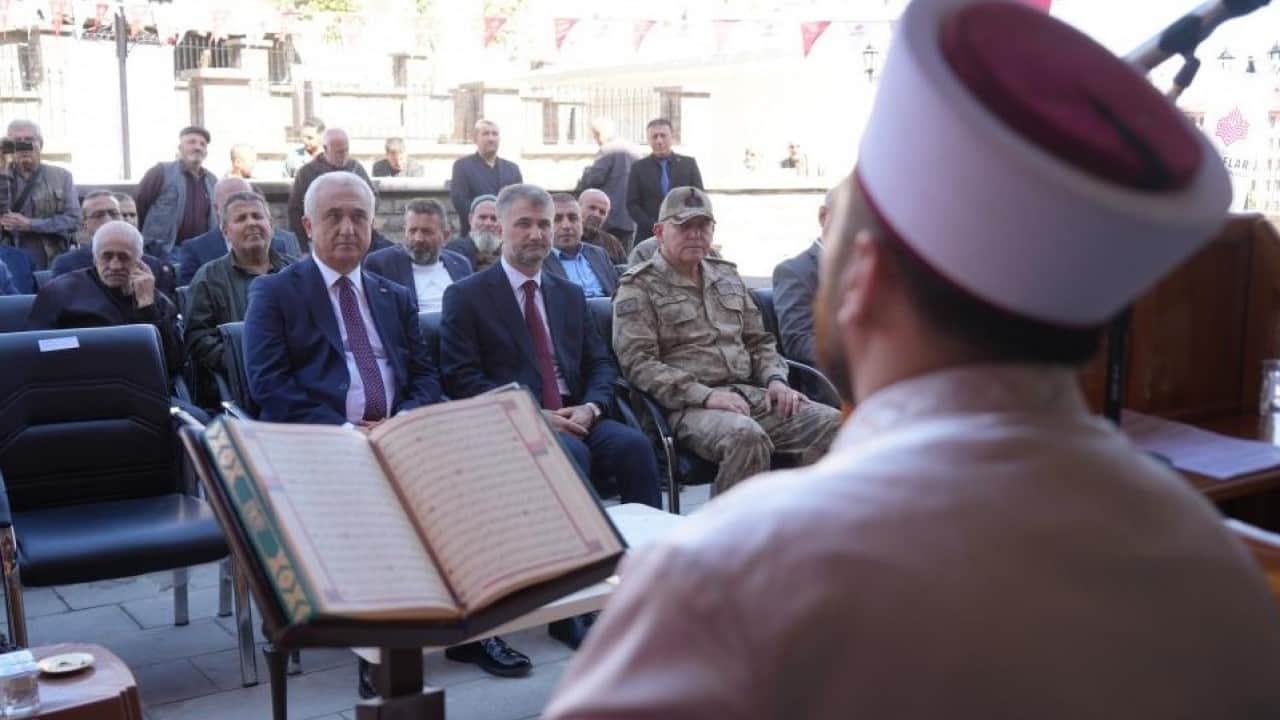 Foto - CHP döneminde yıkılmıştı! O cami 85 yıl sonra ibadete açıldı