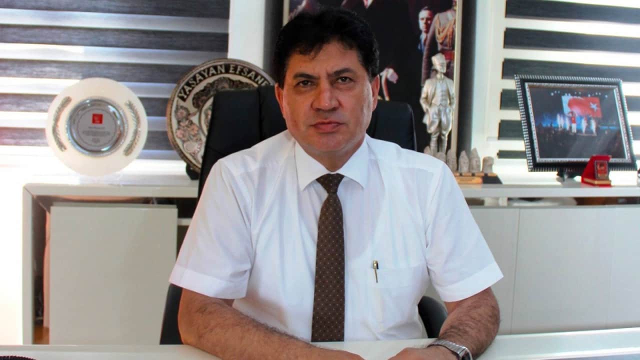 Foto - CHP'li eski belediye başkanı tutuklandı