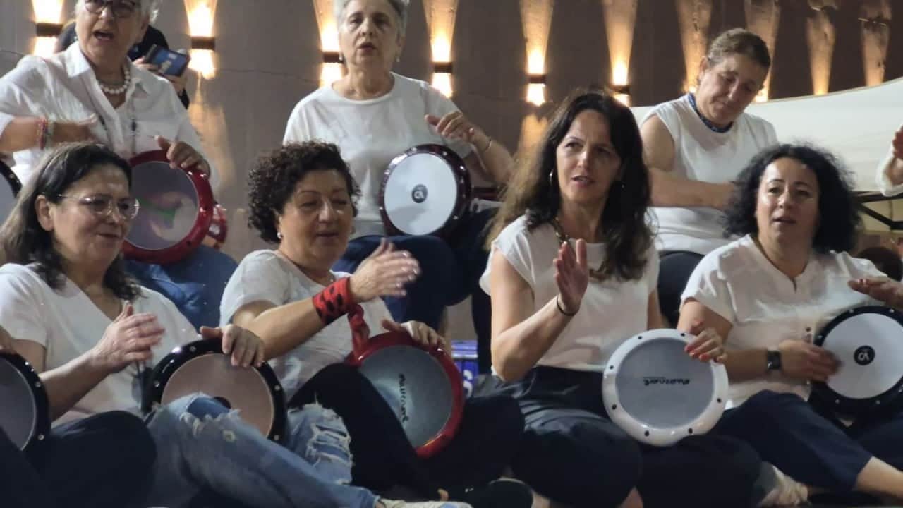 Foto - CHP’liler göbek atıyordu! Festivalde elektrikler kesilince olanlar oldu! 
