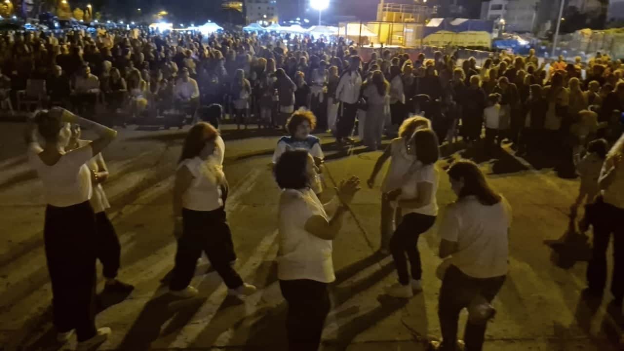 Foto - CHP’liler göbek atıyordu! Festivalde elektrikler kesilince olanlar oldu! 