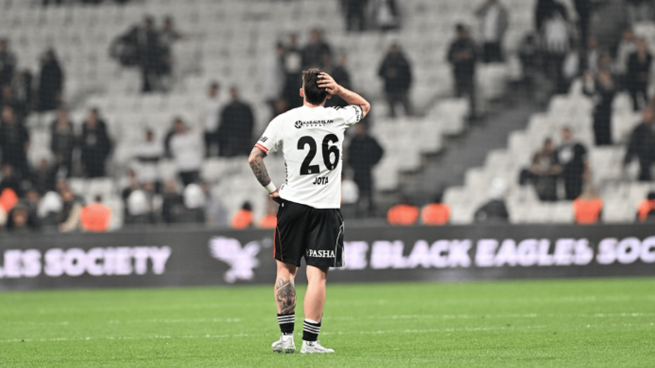 Foto - Çok erken havlu atınca... Beşiktaş tarihinde böyle bir şey yok! Duyan şaşkın