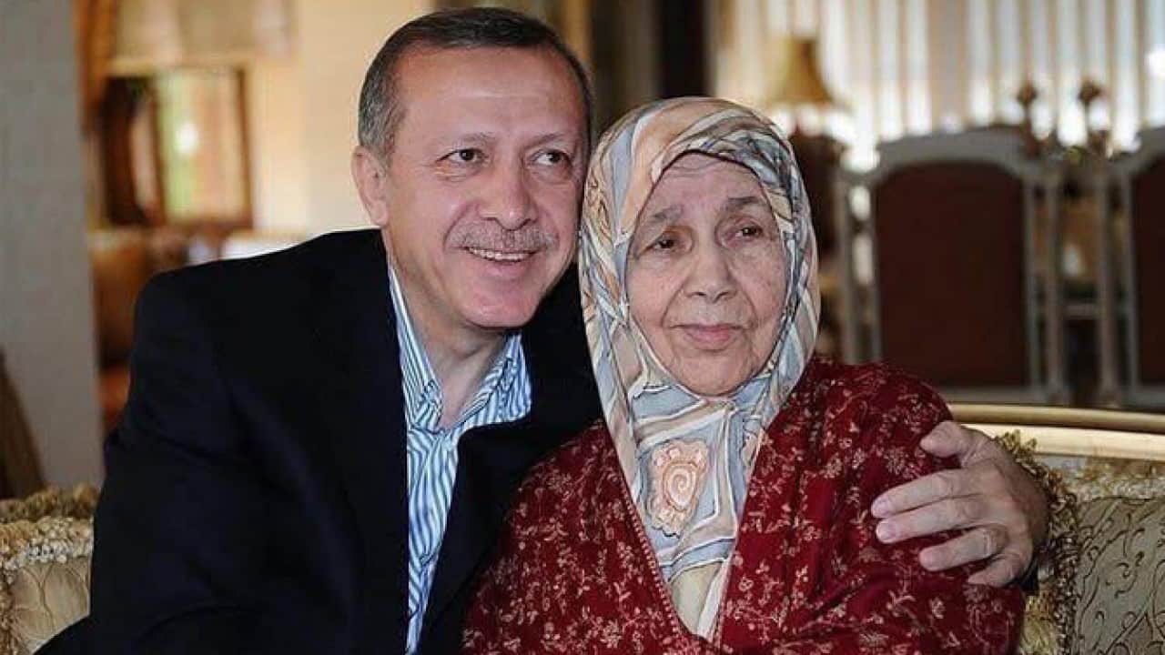 Foto - Cumhurbaşkanı Erdoğan'dan Anneler Günü mesajı: Annelerimizin gayretleriyle 'Türkiye Yüzyılı' idealimize ulaşacağız