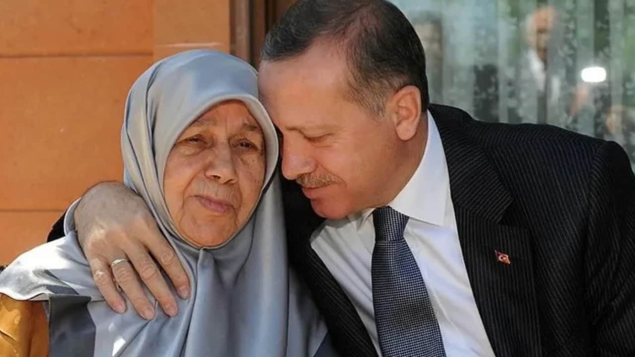 Foto - Cumhurbaşkanı Erdoğan'dan Anneler Günü mesajı: Annelerimizin gayretleriyle 'Türkiye Yüzyılı' idealimize ulaşacağız