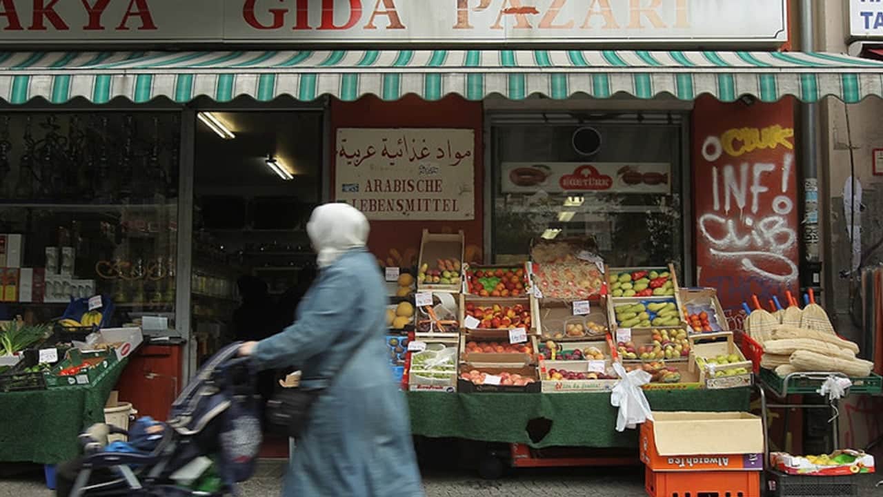 Foto - 'Daltonlar' alarmı: Yeni nesil suç örgütleri Berlin'de saldırı düzenliyor, haraç topluyor! Krize dönüşüyor