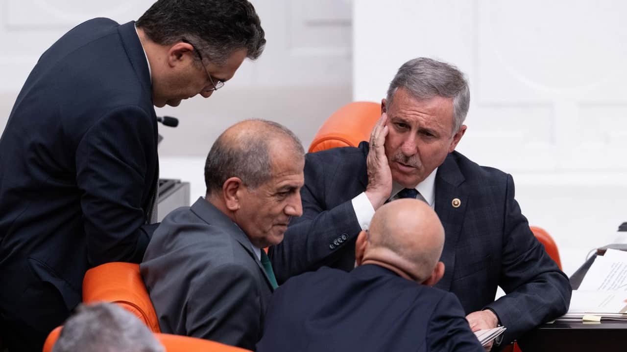 Foto - Davutoğlu'nun kararı şoka sokmuş! Selçuk Özdağ 'kapısını çalarız' dediği partiyi duyurdu