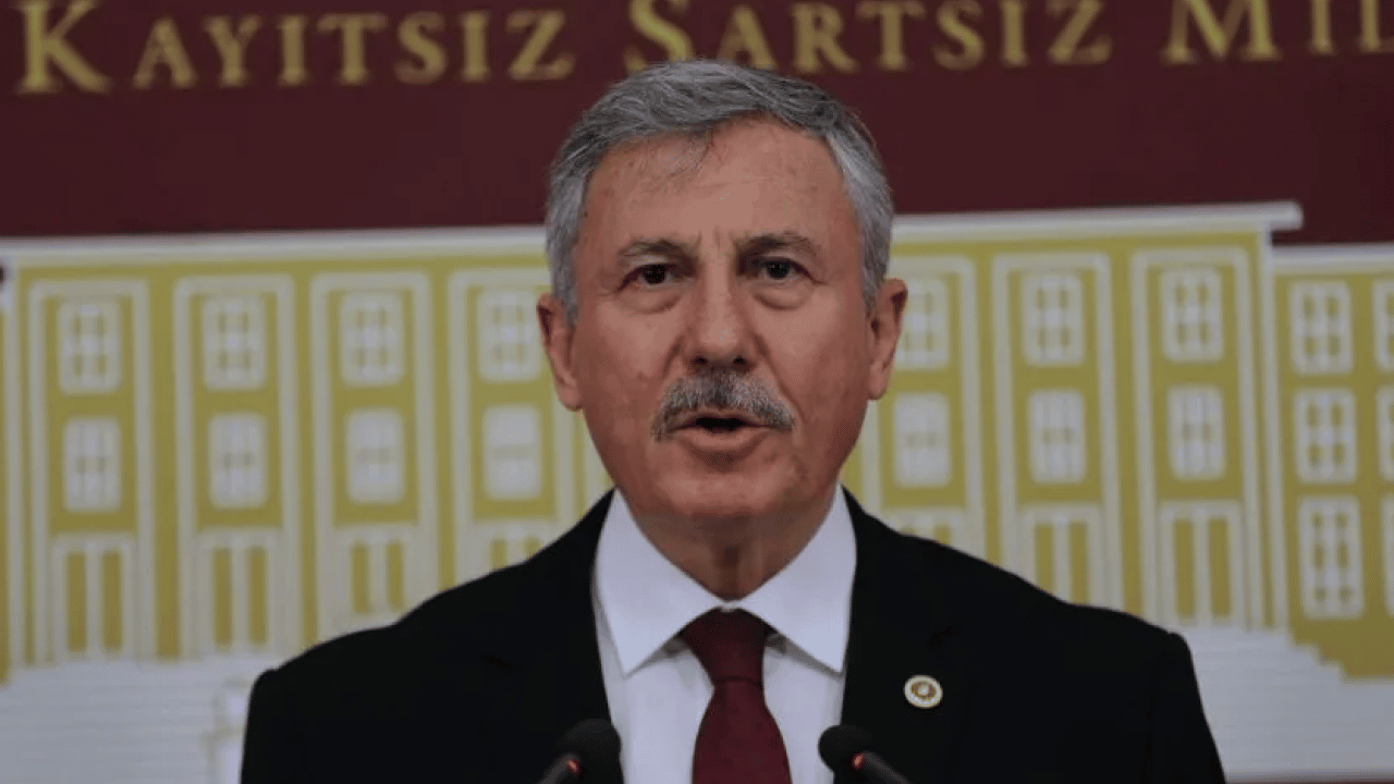 Foto - Davutoğlu'nun kararı şoka sokmuş! Selçuk Özdağ 'kapısını çalarız' dediği partiyi duyurdu