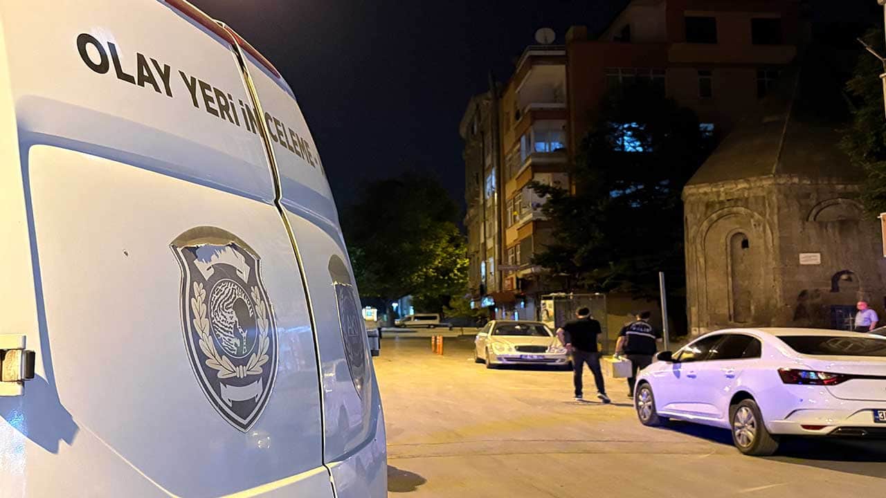 Foto - Dehşet saçan şehir magandaları tutuklandı! Önce biber gazı sıktılar sonra bıçaklayıp gasbettiler!