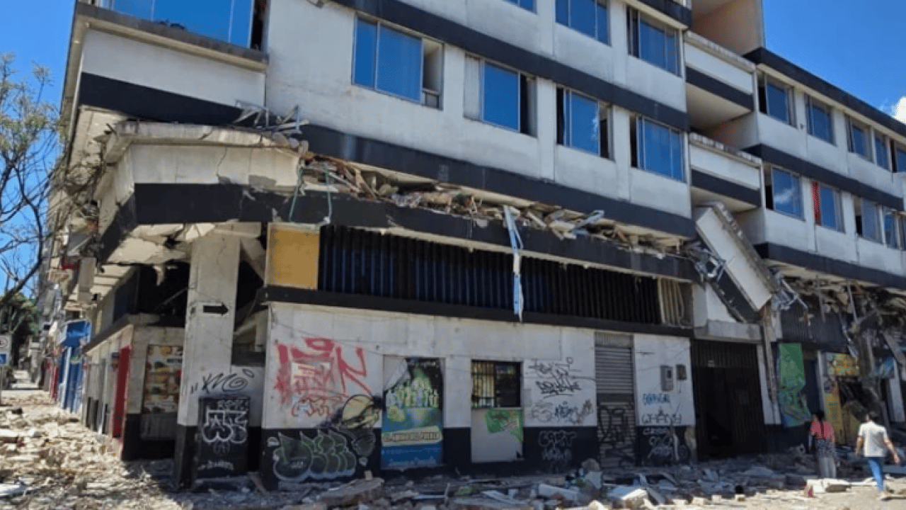 Foto - Depreme havada yakalandılar: Teleferikte panik anları!