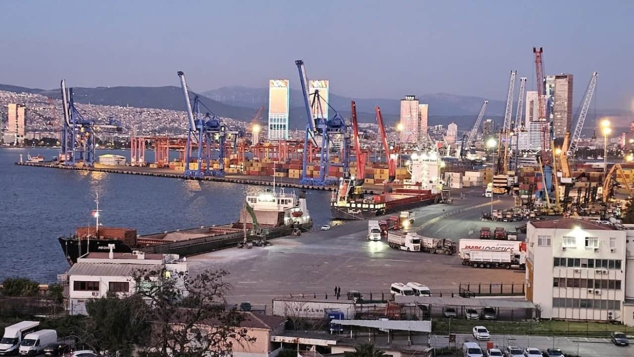 Foto - Devir tamamlandı! İzmir Limanı TVF’de 