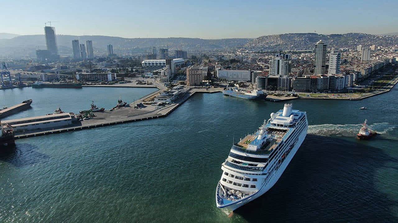 Foto - Devir tamamlandı! İzmir Limanı TVF’de 