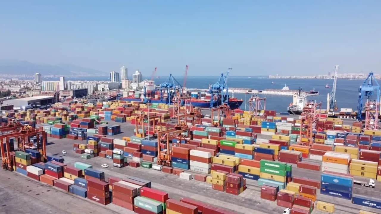 Foto - Devir tamamlandı! İzmir Limanı TVF’de 
