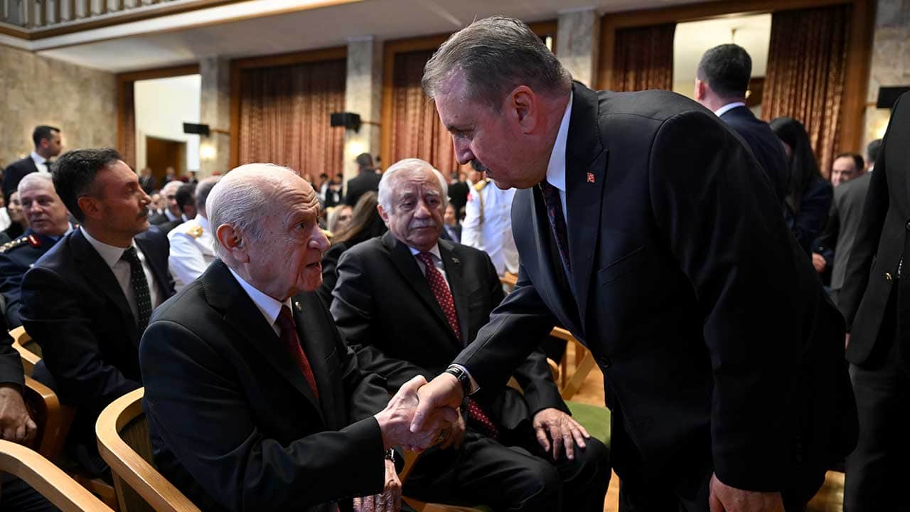 Foto - Devlet Bahçeli'nin rozetine dikkat! 