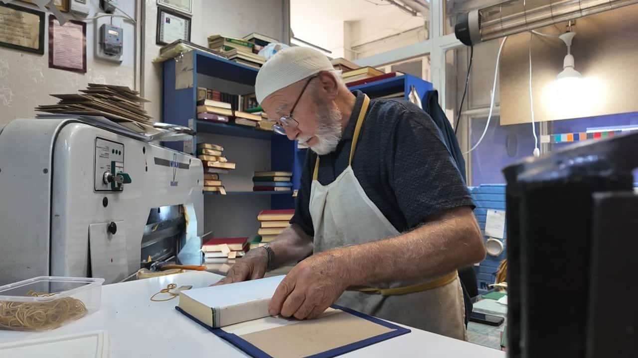 Foto - Diğer kitapları ciltlemeyi bıraktı! Yarım asırdır tüm vaktini Kur’an-ı Kerim’e ayırıyor