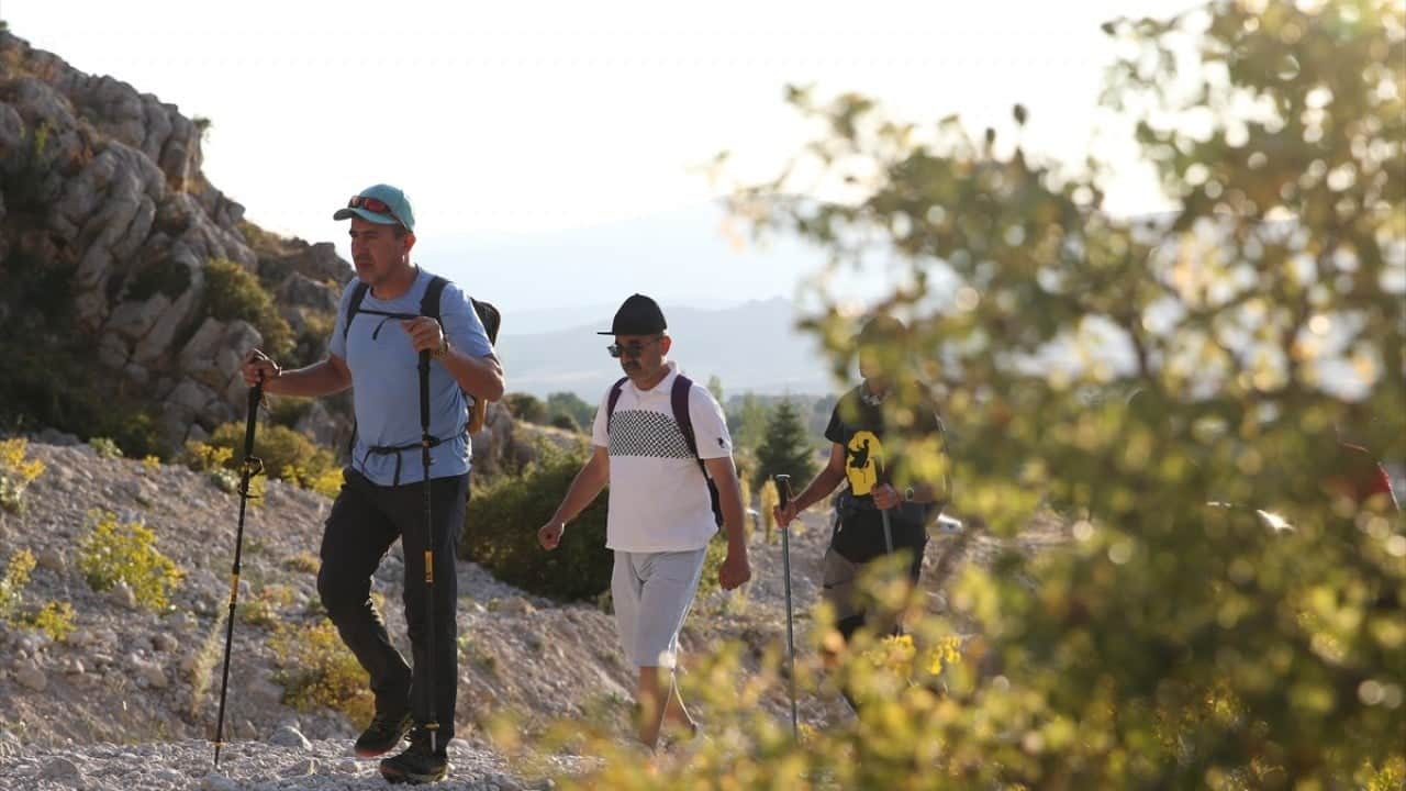 Foto - Doğaseverleri cezbediyor Zirve ve gölleriyle Aladağlar sizi çağırıyor
