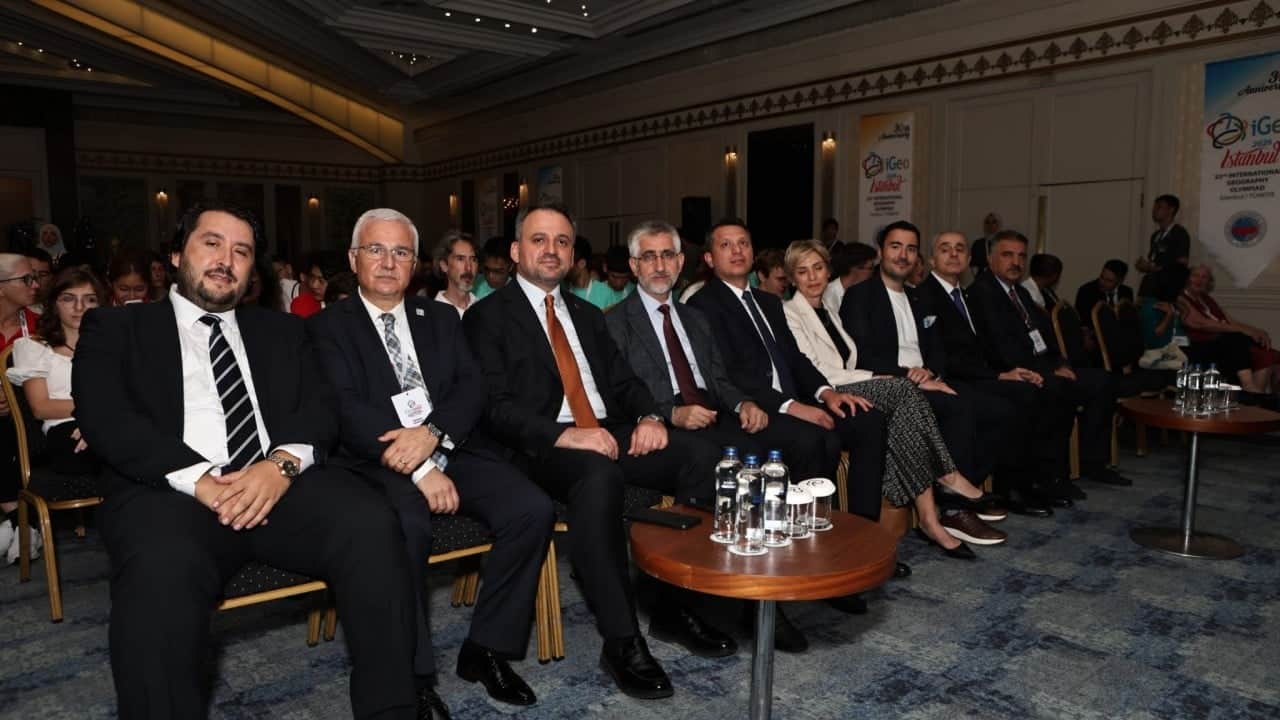 Dünyanın genç coğrafyacıları İstanbul'da buluştu: 50 ülkeden 200'ü aşkın genç İGEO 2026' bir araya geldi