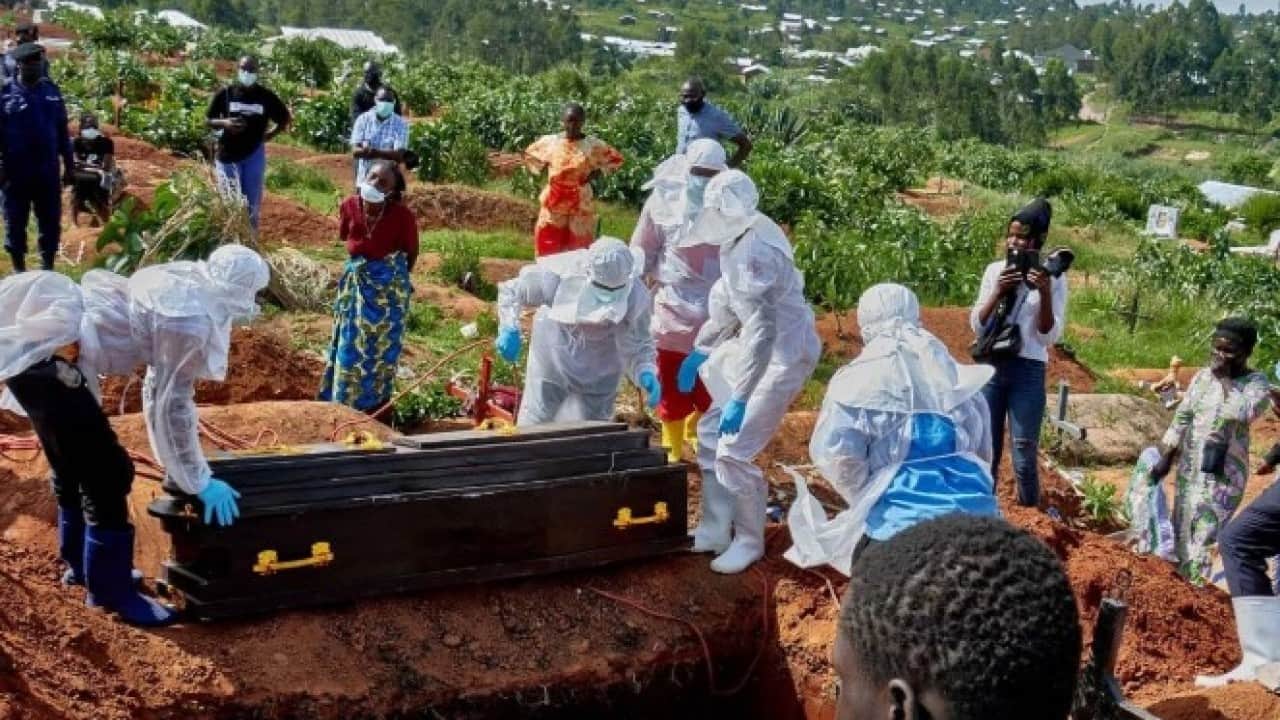 Foto - Ebola alarmı büyüyor: Ölü sayısı bir ayda iki katına çıkt