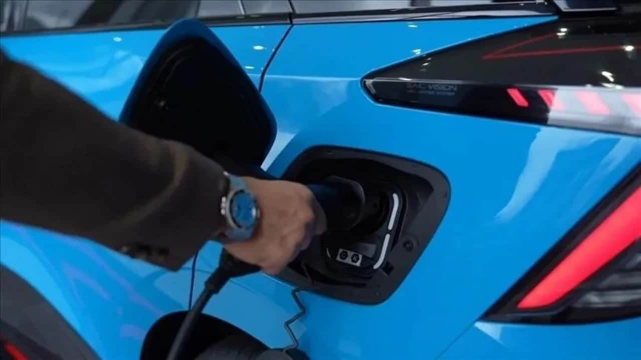 Foto - Elektrikli otomobiller fiyat yarışında hibritleri geride bıraktı