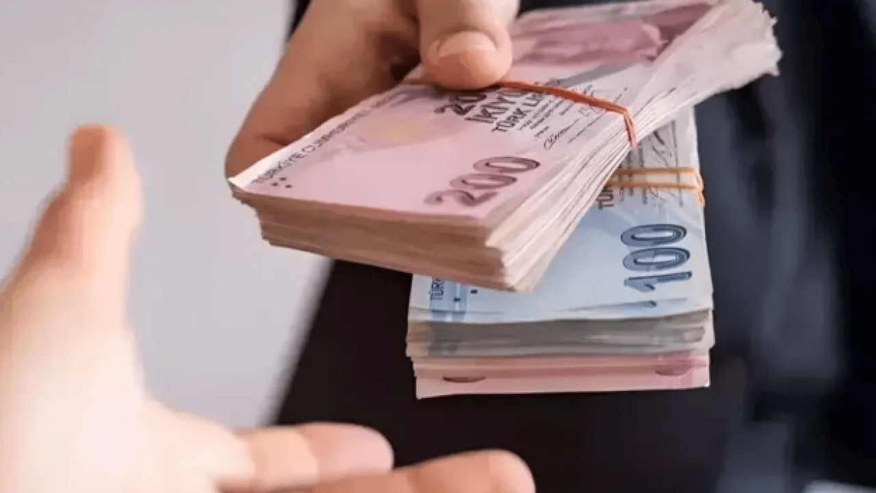 Foto - Emeklinin gözü AYM kararında: Kasadan milyonluk toplu para çıkabilir