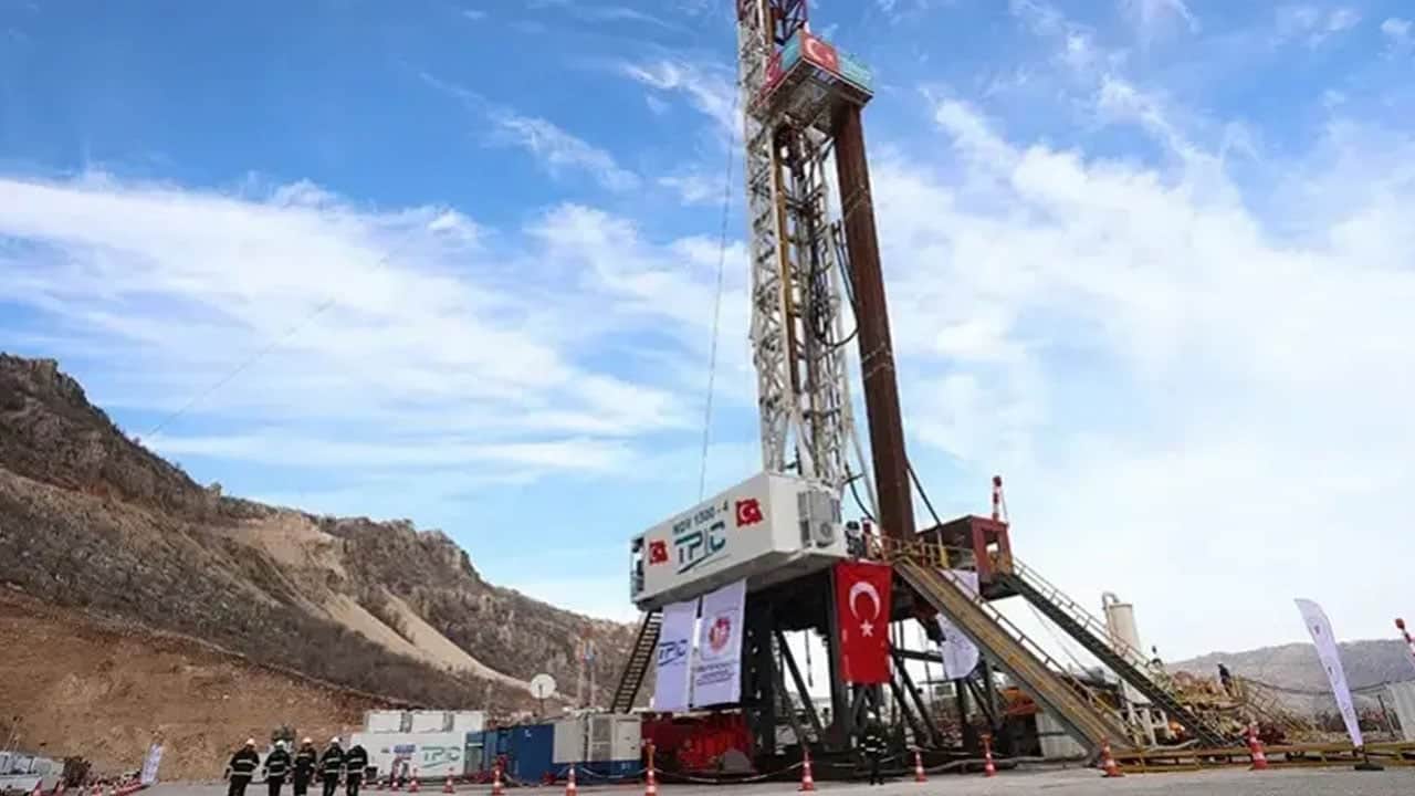 Foto - Enerji Bakanı Bayraktar, hedeflerini açıkladı: Ceyhan'ı petrol ticaret üssüne dönüştüreceğiz