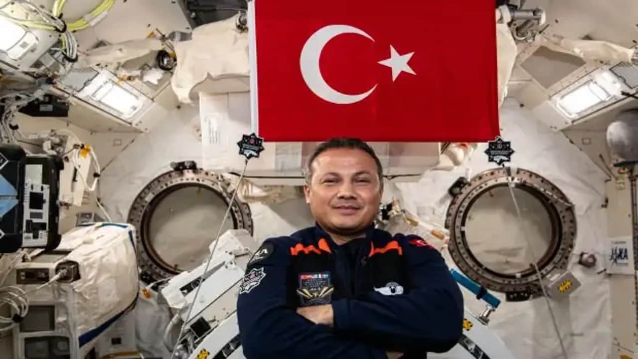 Foto - Erdoğan imzaladı: Türkiye’nin ilk astronotu Albay Alper Gezeravcı'nın yeni görevi belli oldu