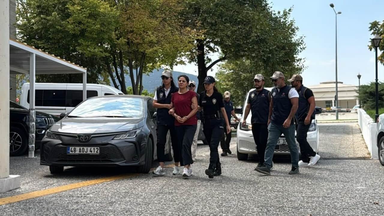 Foto - Erdoğan’ı öldürmek isteyen haine yardım etmişti! Ayşe Alanur'dan haber var