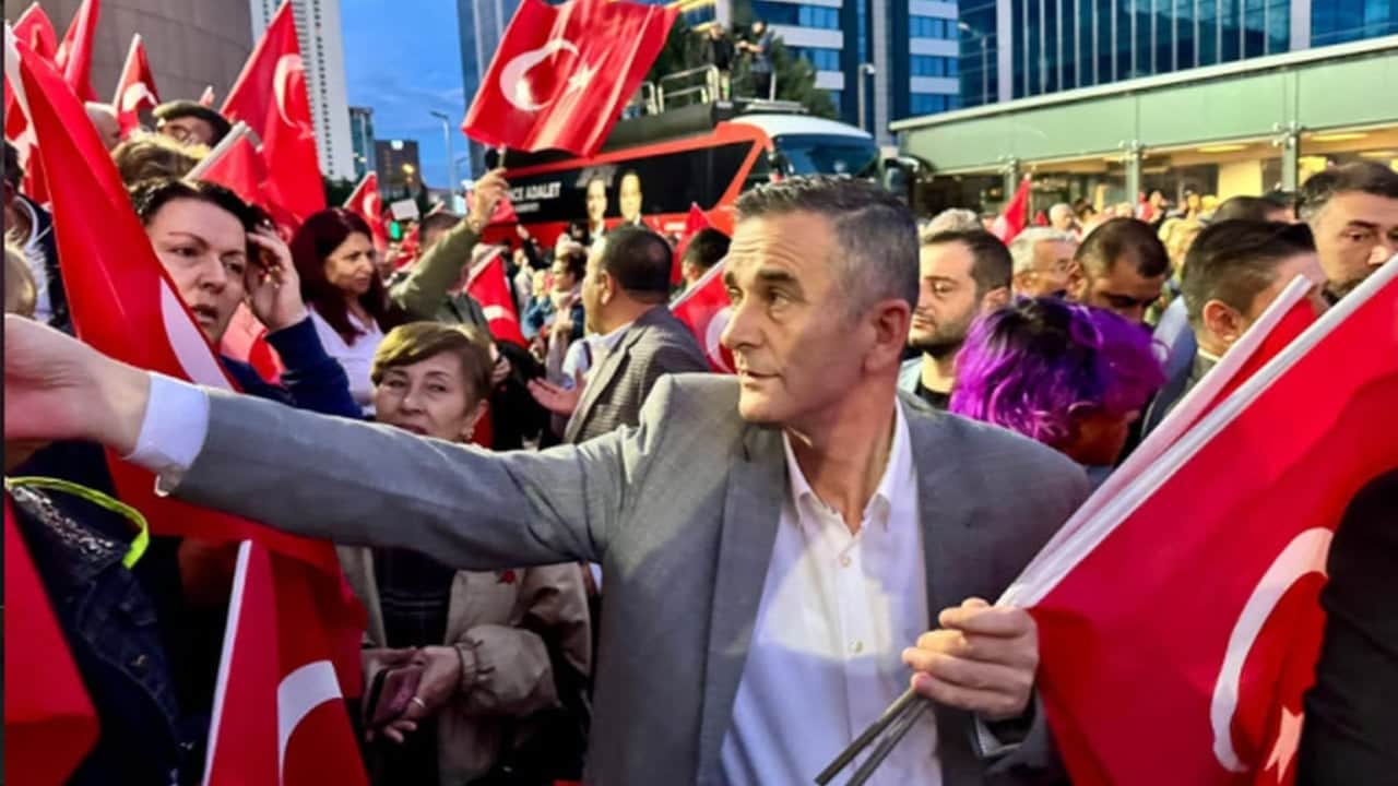 Foto - Erdoğan’ın daveti sonrası Türkiye’yi sallayacak kulis: "Muhalefetin sert ismi AK Parti’ye katılıyor"