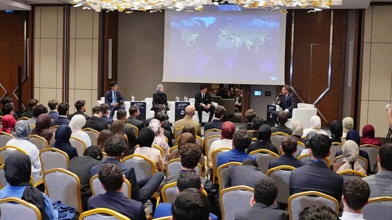 Foto - Erdoğan'ın torunu Ömer Tayyip Erdoğan sordu: Bakan 'En zor soru bu oldu' diyerek tarih verdi