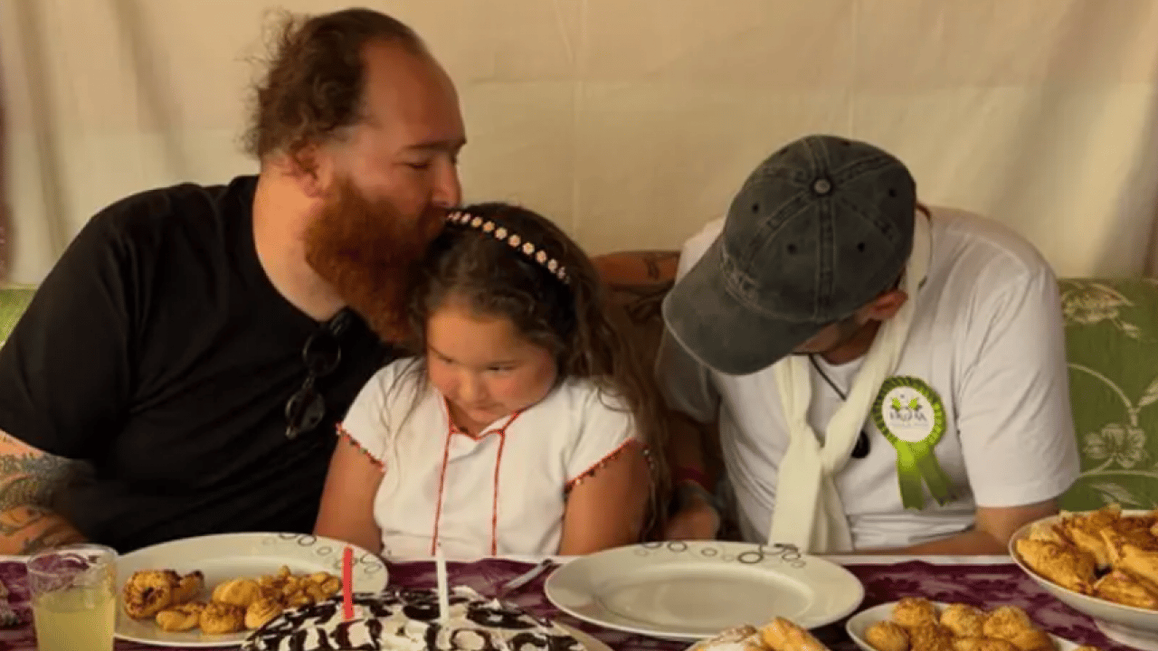 Foto - Eren Kaşıkçı Tokat'ta toprağa verildi: Kızı Maya'dan duygulandıran veda