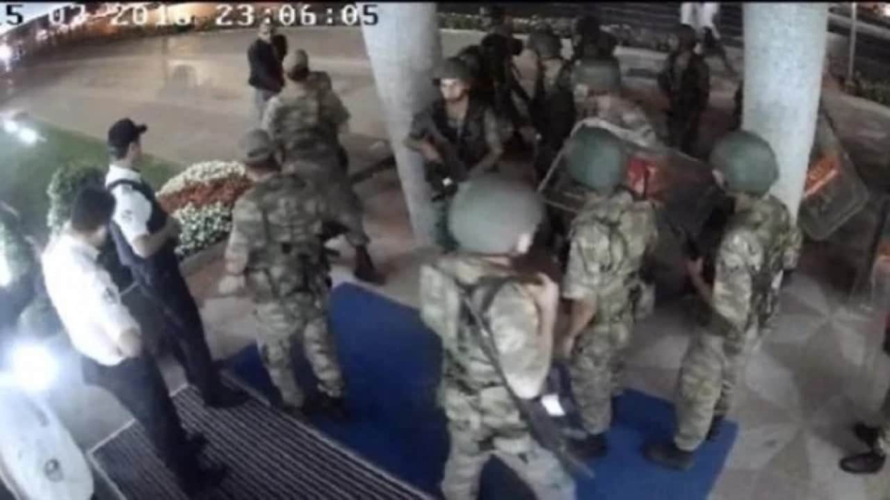 Foto - Erhan Afyoncu 'anormal şeylerdi' diyerek açıkladı: Genelkurmay başkanı, komutanlar dikkat etmesi lazımdı