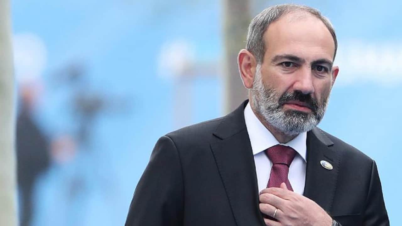 Foto - Ermenistan Başbakanı Paşinyan istifa etti! İşte sebebi