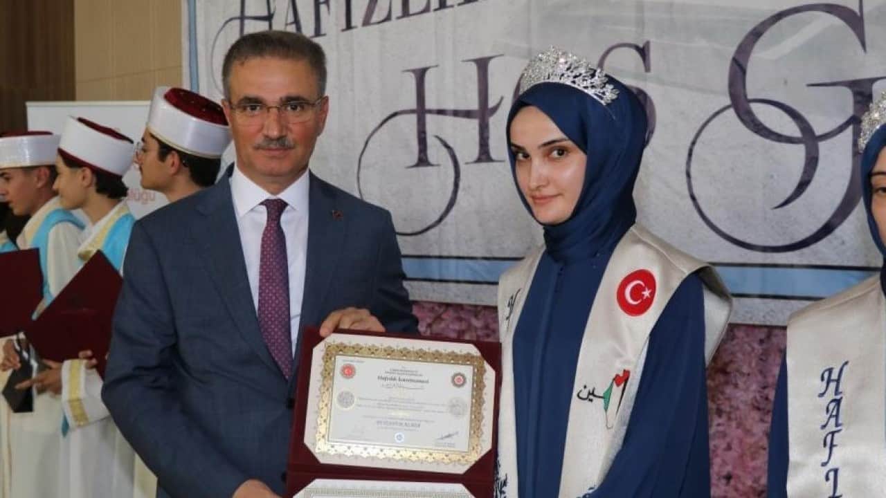 Foto - Erzurum'da 54 hafız icazet belgelerine kavuştu