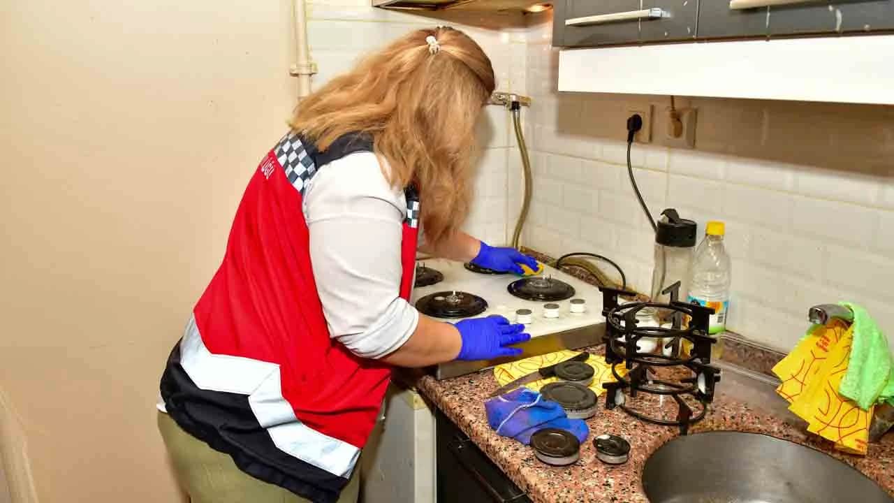 Esenyurt Belediyesi’nden gönülleri fetheden uygulama: Yaşlı ve engellilerin yüzünü güldürüyor