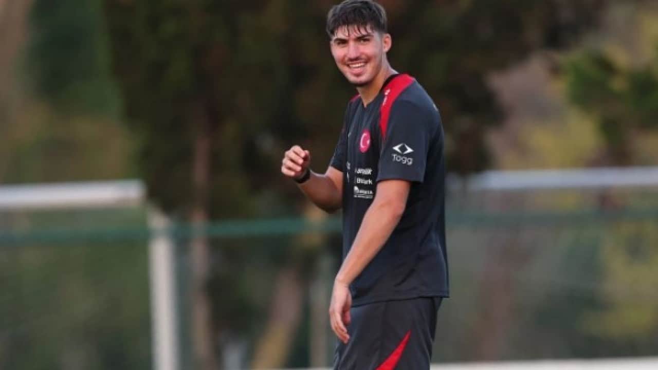 Foto - Eski Fenerbahçeli Aslan oluyor