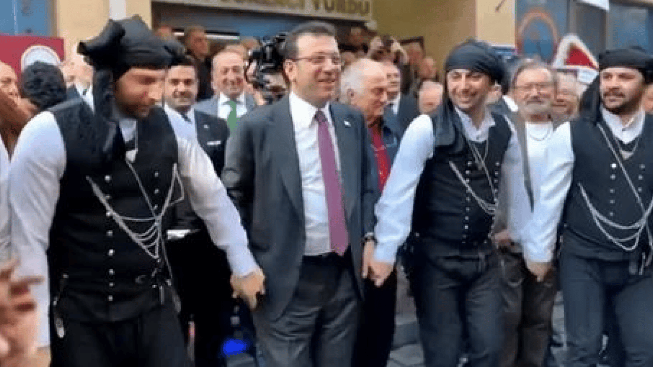Foto - Eski İBB Başkanı Ekrem’den yine istismar siyaseti