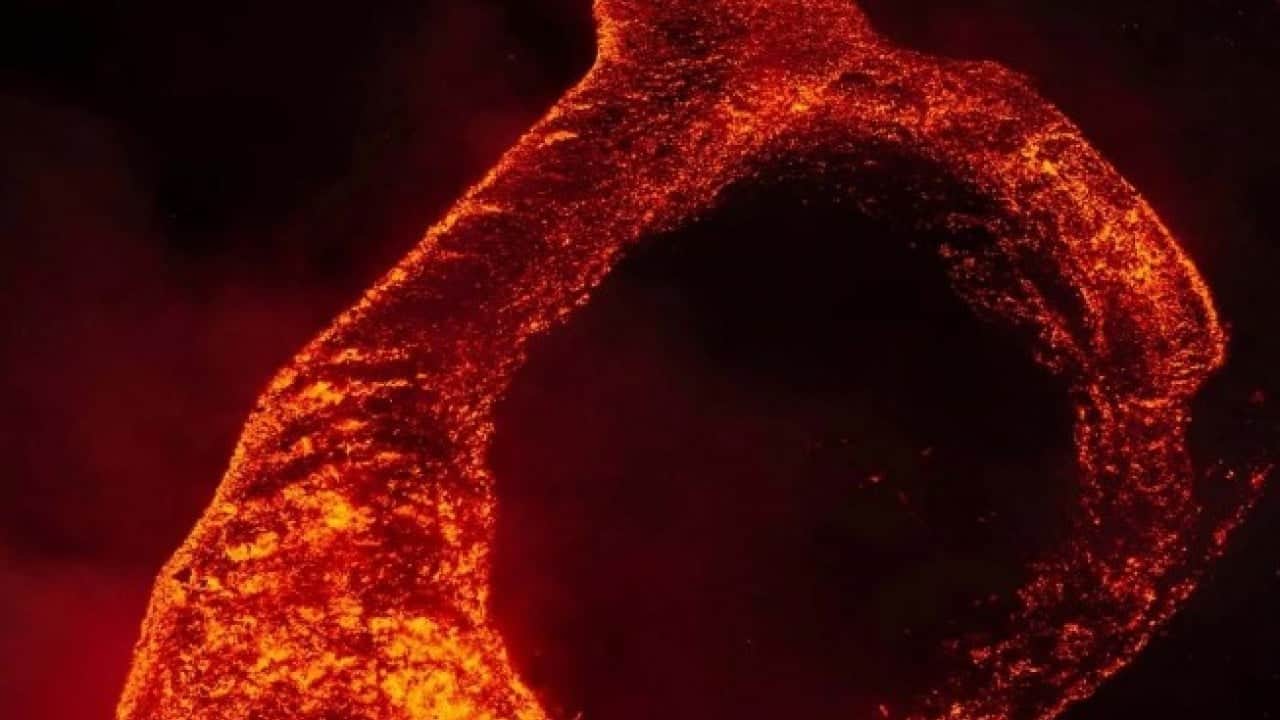Foto - Etna yine püskürdü: Kül bulutu hava trafiğini felç etti!