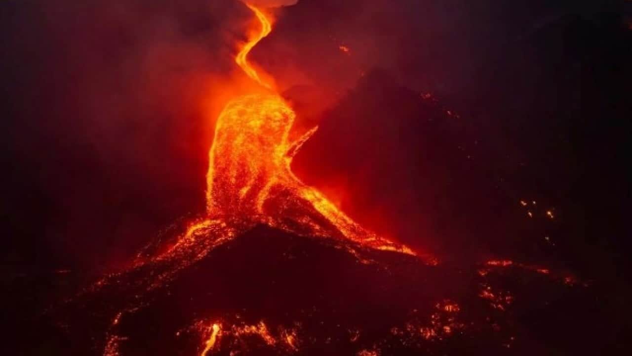 Foto - Etna yine püskürdü: Kül bulutu hava trafiğini felç etti!