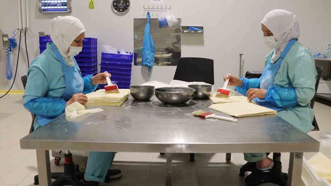 Foto - Ev hanımları üretime katıldı: Yozgat'tan dünyaya künefe ve katmer ihracatı!