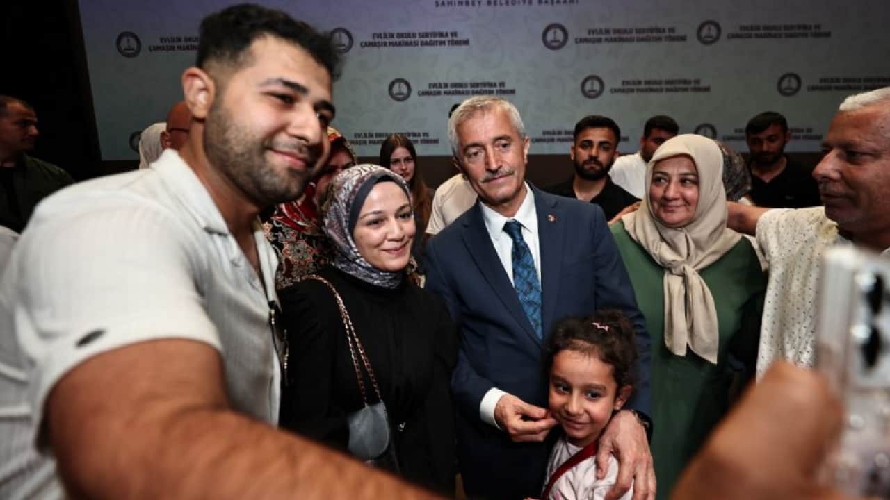 Foto - Evlilik Okulu Projesinde 951 çifte sertifika: Eğitimler tamam haydi nikah masasına!