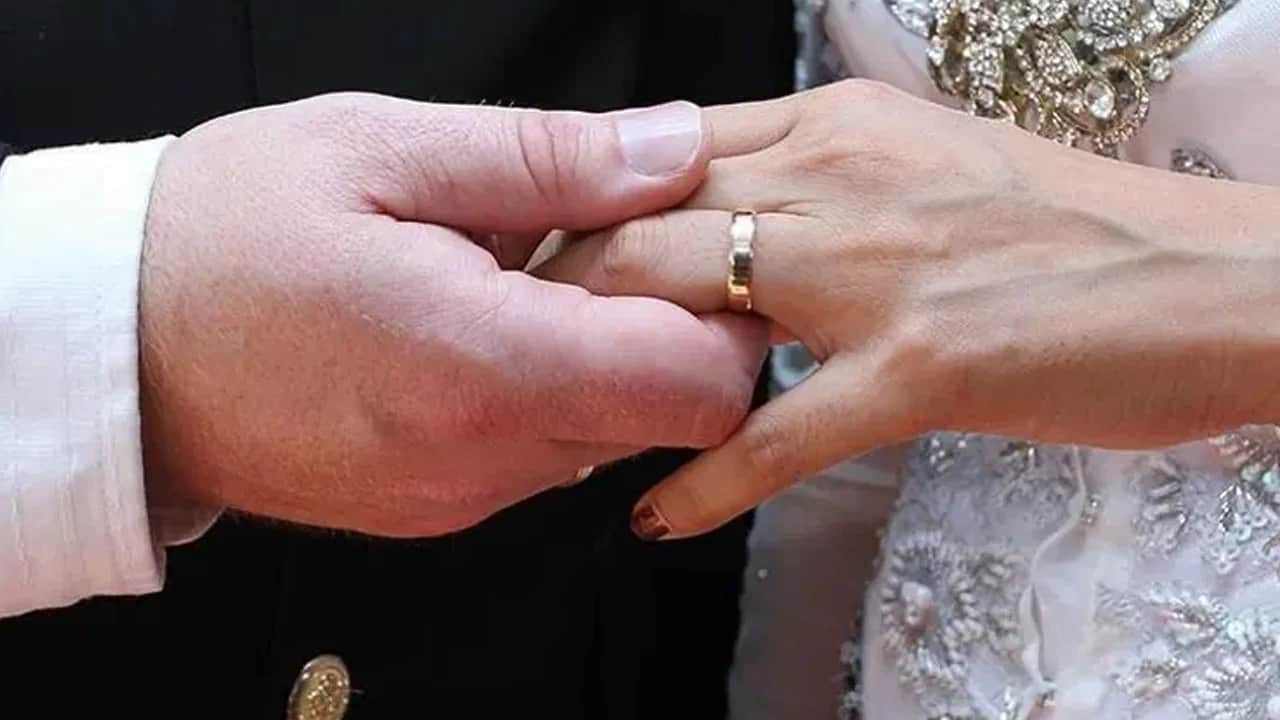 Foto - Evlilikler ekran başında yıpranıyor
