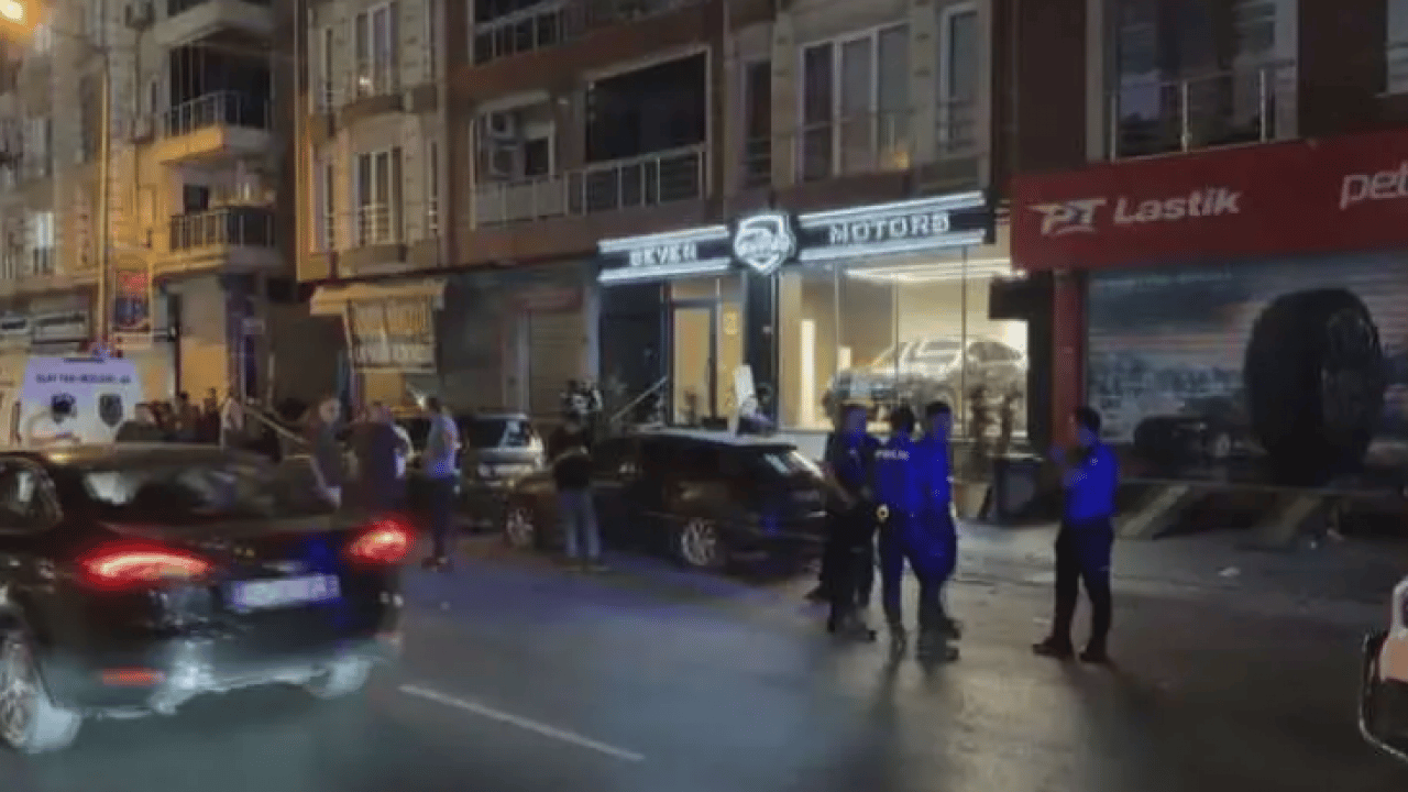 Foto - Eyüpsultan'da kanlı pusu: 15 yaşındaki çocuk 1 kişiyi öldürdü!
