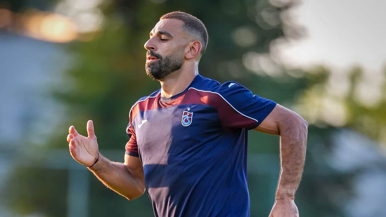 Foto - Fatih Tekke ile görüştü! Muhammed Salah Trabzonspor’la ilk antrenmanına çıktı