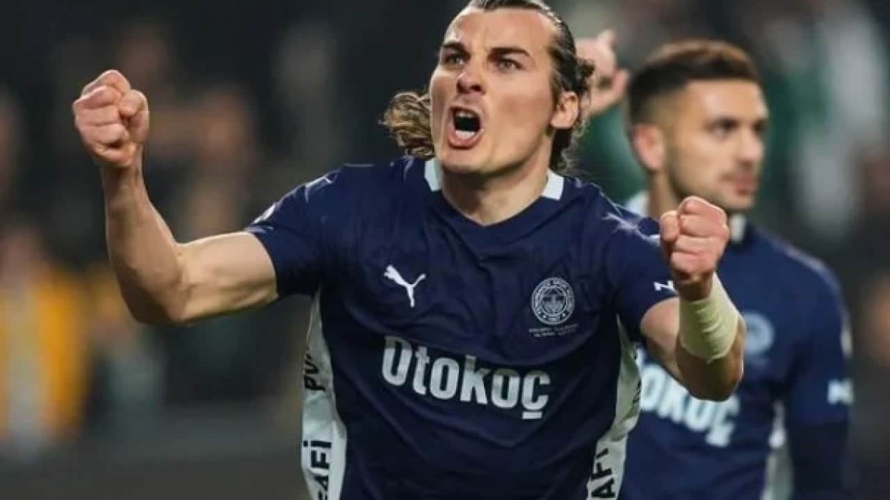 Foto - Fenerbahçe’de savunma yeniden şekilleniyor: Ayrılık ve transfer gelişmesi