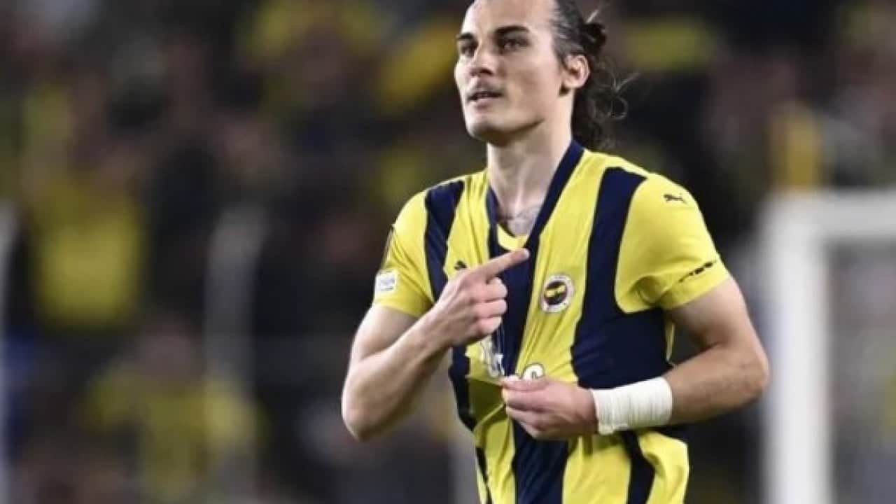 Foto - Fenerbahçe’de savunma yeniden şekilleniyor: Ayrılık ve transfer gelişmesi