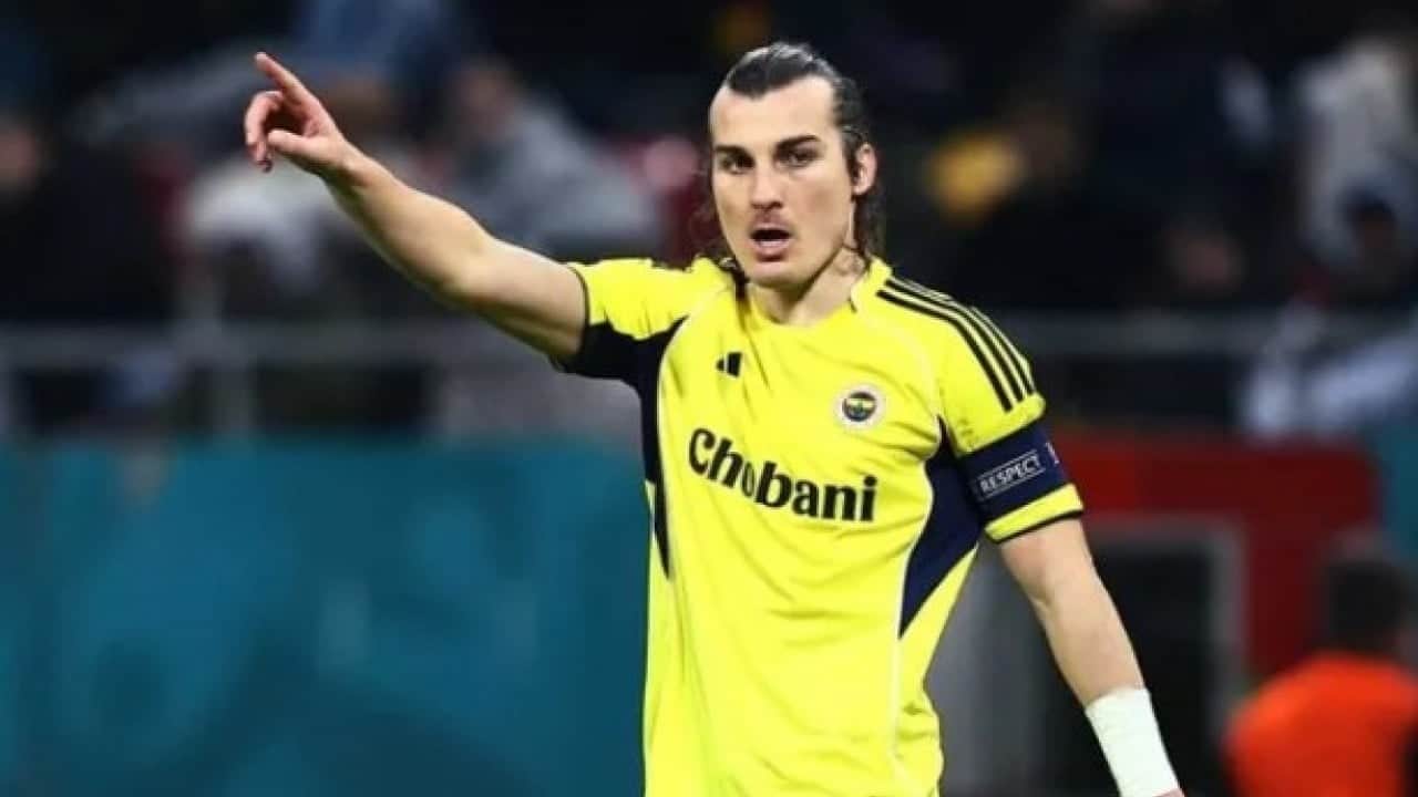 Foto - Fenerbahçe’de savunma yeniden şekilleniyor: Ayrılık ve transfer gelişmesi