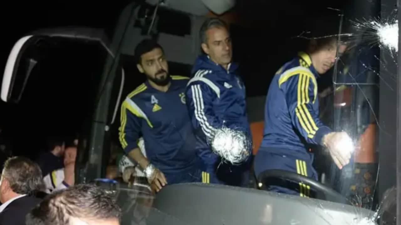 Foto - Fenerbahçe’den teşekkür mesajı: Otobüse saldırı olayı aydınlanıyor!