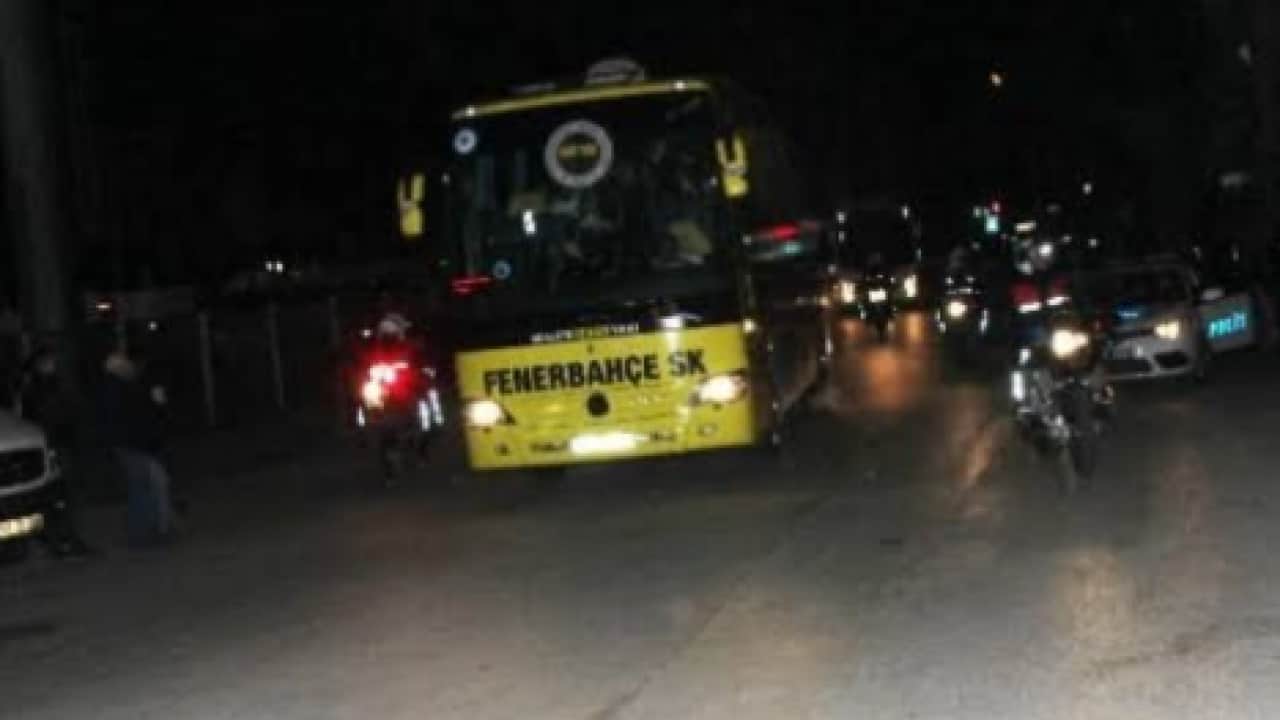 Foto - Fenerbahçe’den teşekkür mesajı: Otobüse saldırı olayı aydınlanıyor!