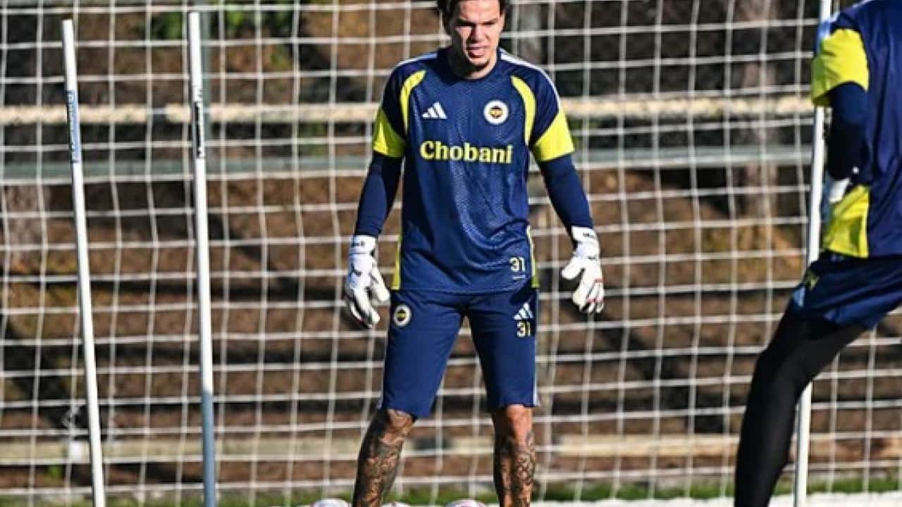 Foto - Fenerbahçe’den yeni transfer hamlesi! Eski yıldız kalecisi yuvaya dönüyor
