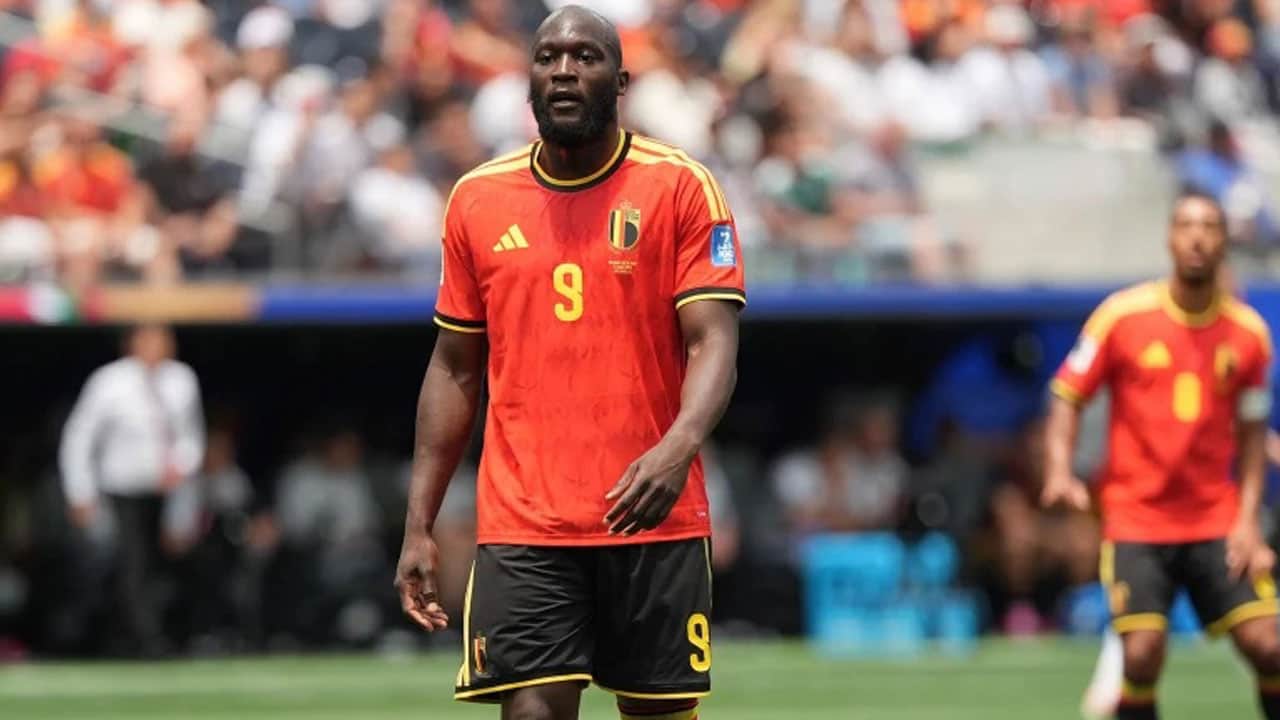 Foto - Fenerbahçe’nin yeni transferi Türkiye’de yaşamış! Bakın Romelu Lukaku’nun babası hangi takımda oynamış