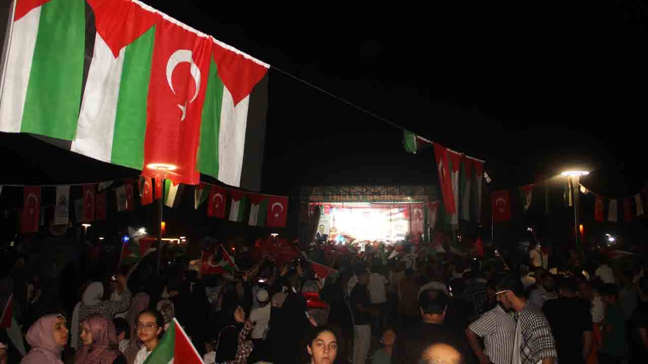 Foto - Filistin konvoyu Şanlıurfa’da: Binlerce kişi Gazze için buluştu